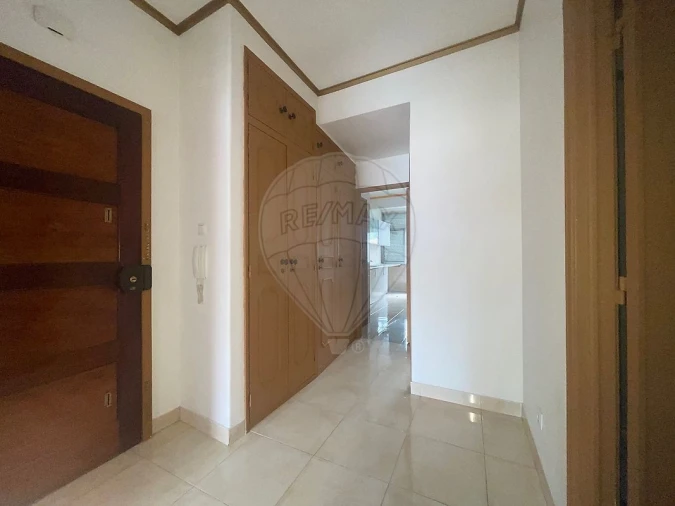 Apartamento T2 para Arrendamento em Odivelas Foto 7