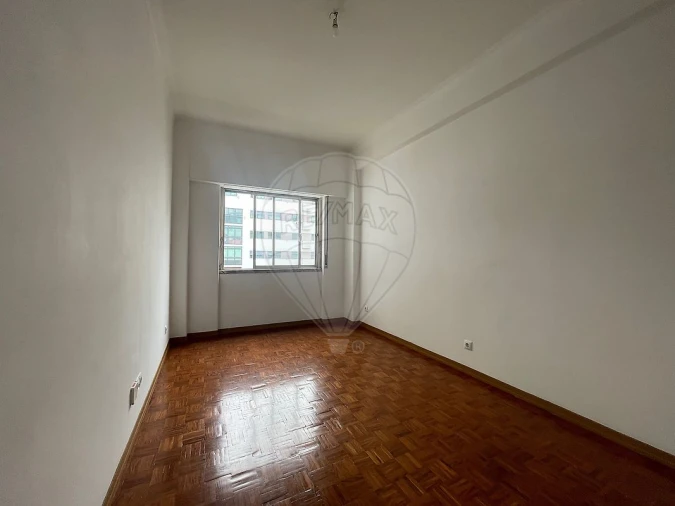 Apartamento T2 para Arrendamento em Odivelas Foto 13