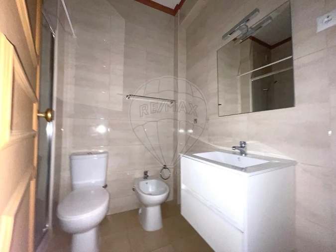 Apartamento T2 para Arrendamento em Odivelas Foto 4