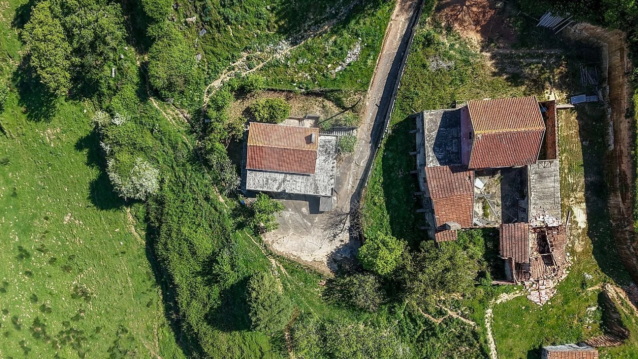 Moradia T3 para Venda em Turquel Foto 37