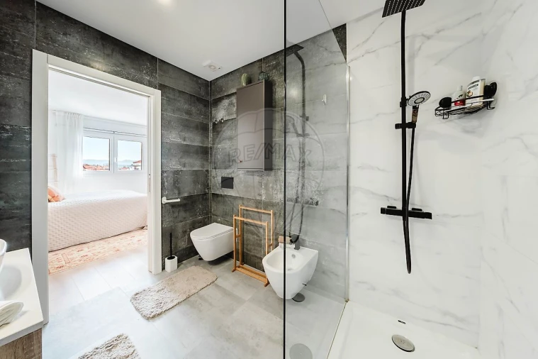 Apartamento T1 para Venda em São Martinho do Porto Foto 11