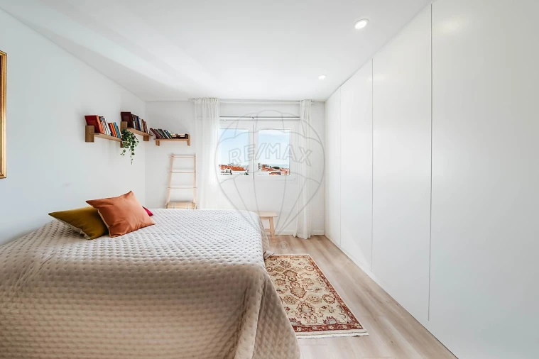 Apartamento T1 para Venda em São Martinho do Porto Foto 8