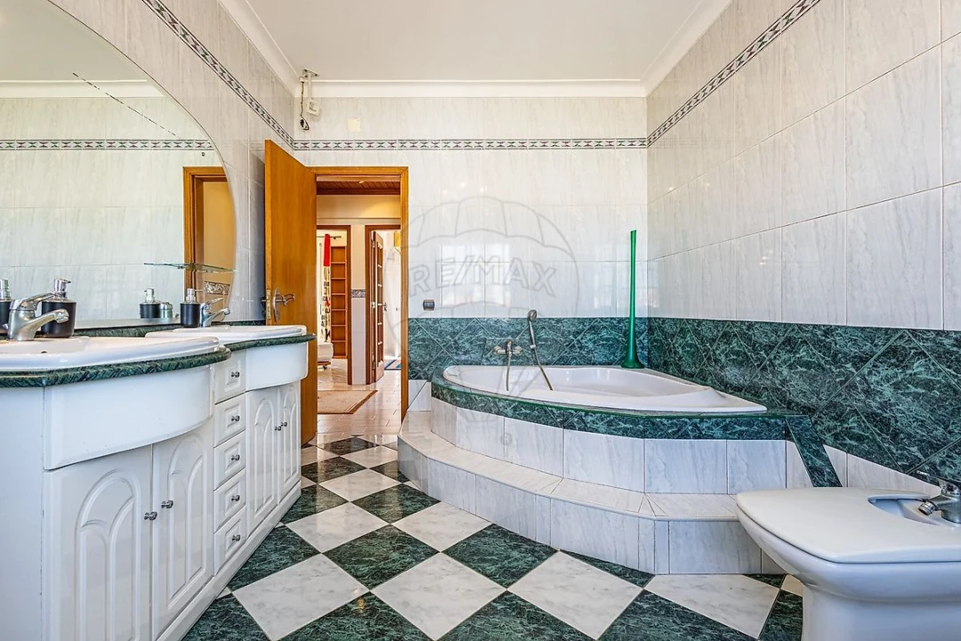 Apartamento T2 para Venda em Azambuja Foto 19