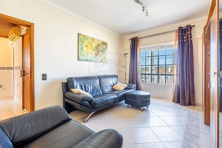 Apartamento T2 para Venda em Azambuja Foto 3