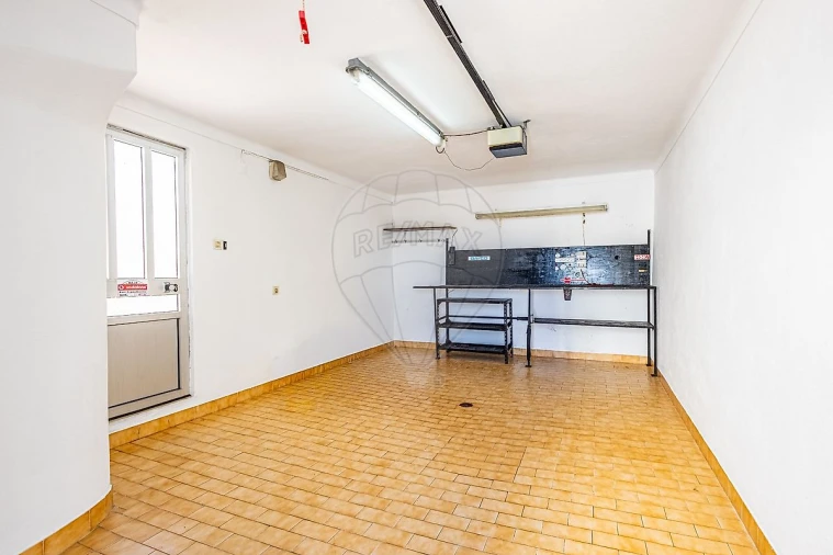 Apartamento T2 para Venda em Azambuja Foto 24