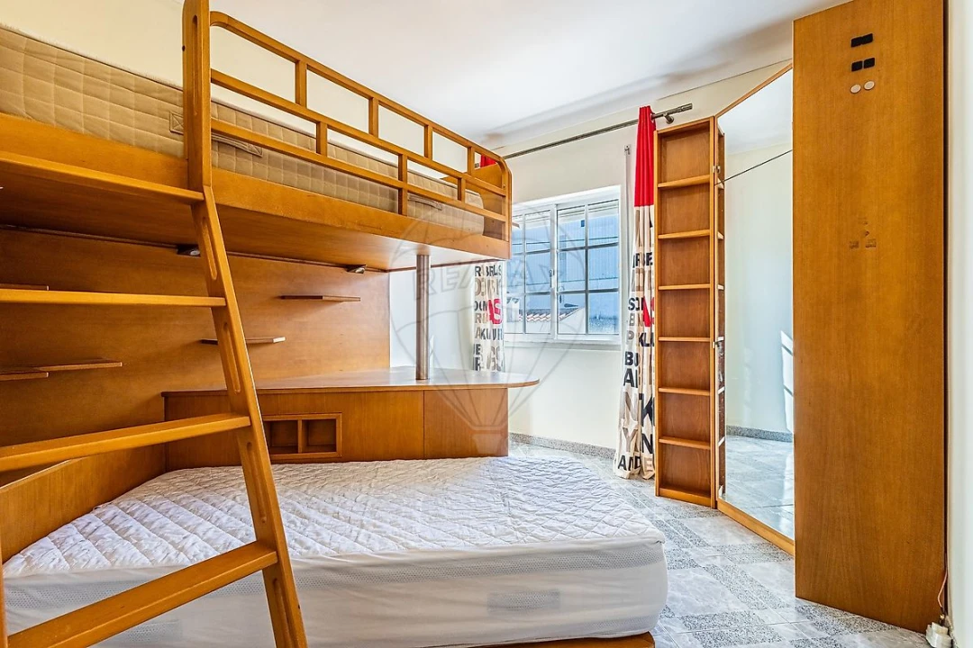 Apartamento T2 para Venda em Azambuja Foto 13