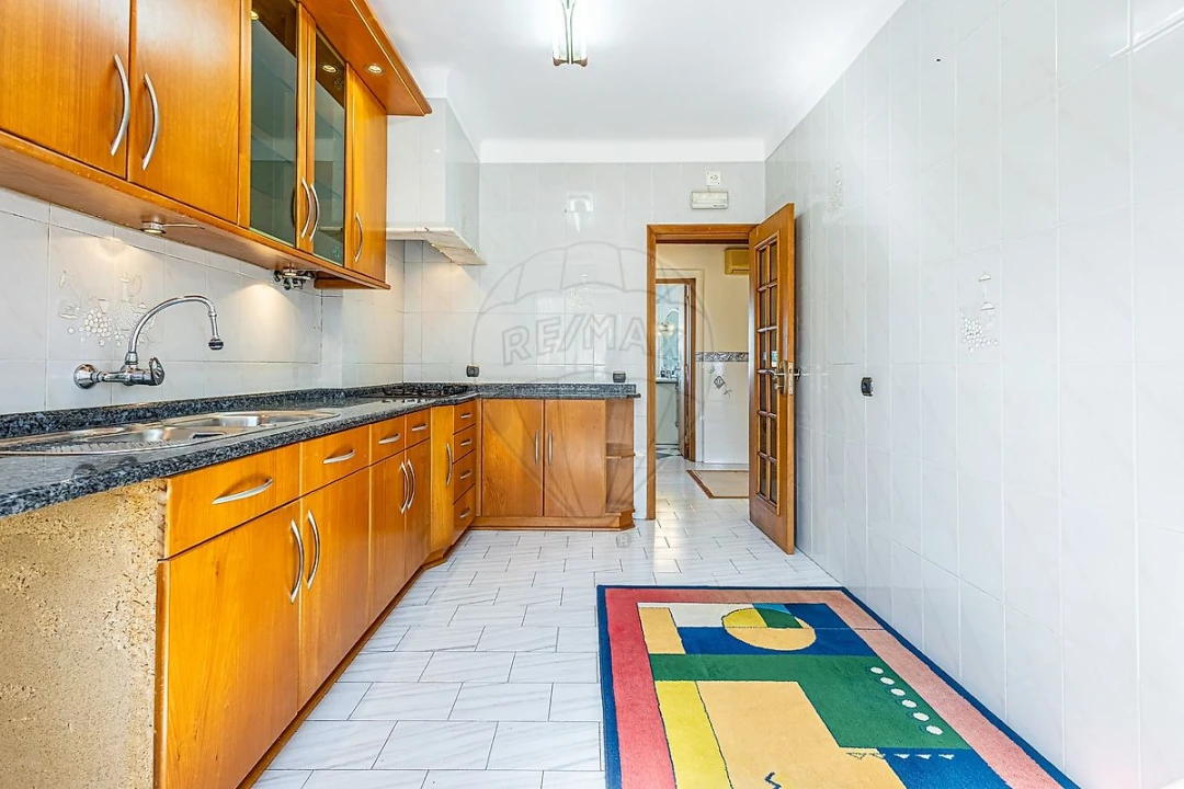 Apartamento T2 para Venda em Azambuja Foto 9