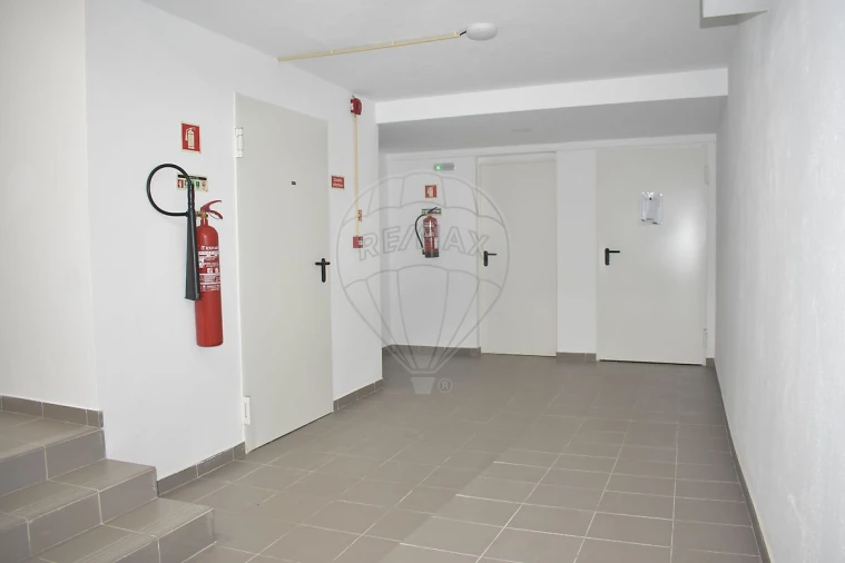 Apartamento T2 para Venda em Pinhal Novo Foto 4