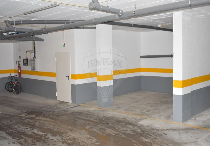 Apartamento T2 para Venda em Pinhal Novo Foto 28