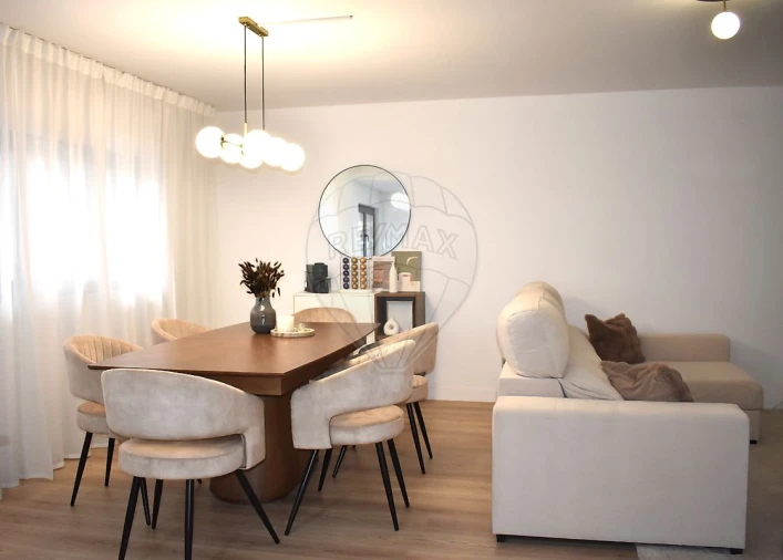 Apartamento T2 para Venda em Pinhal Novo Foto 8