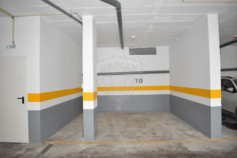 Apartamento T2 para Venda em Pinhal Novo Foto 26