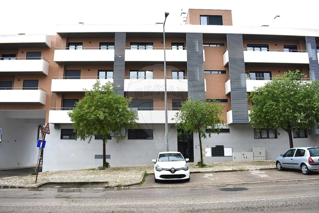 Apartamento T2 para Venda em Pinhal Novo Foto 1