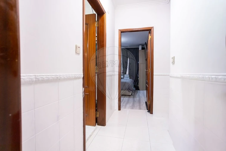 Apartamento T2 para Venda em Carregado e Cadafais Foto 12