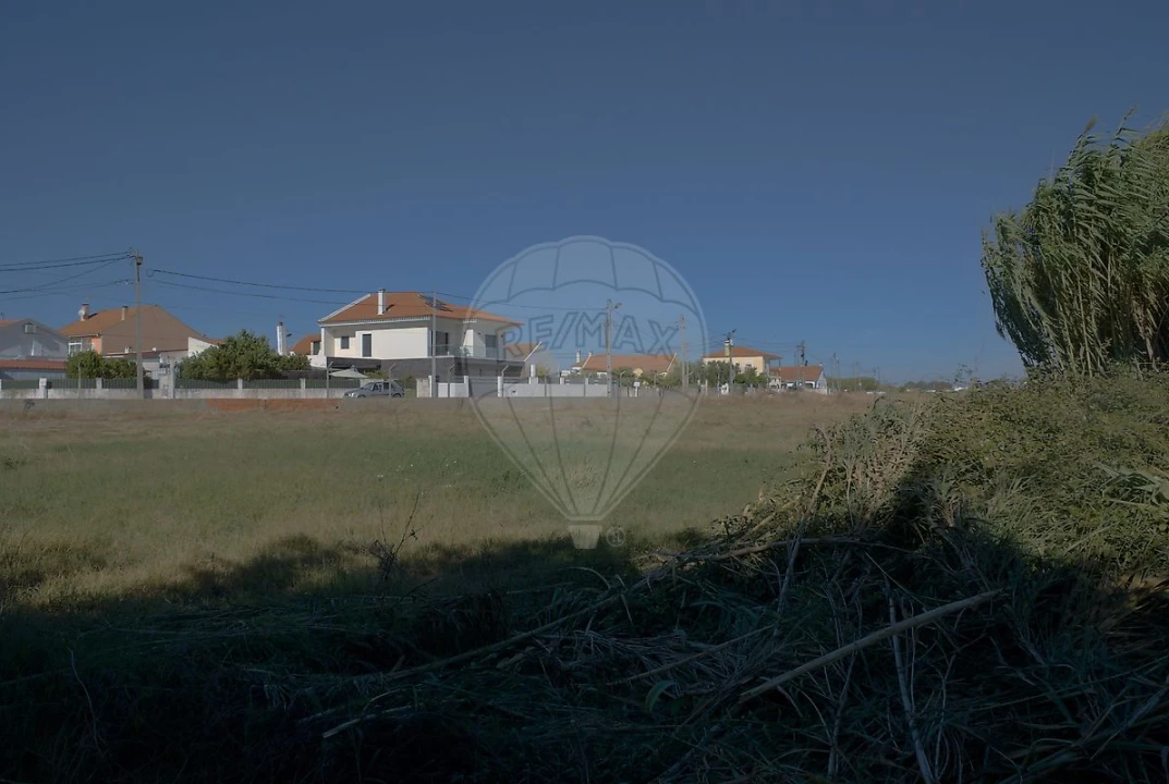 Terreno para Venda em Atalaia e Alto Estanqueiro-Jardia Foto 2