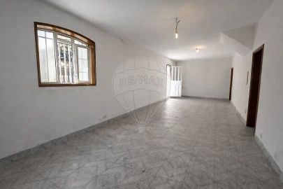 Moradia T3 para Venda em Fânzeres e São Pedro da Cova