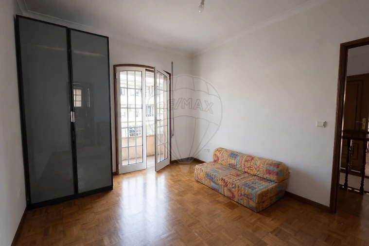 Moradia T3 para Venda em Fânzeres e São Pedro da Cova Foto 2