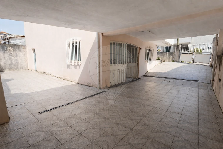 Moradia T3 para Venda em Fânzeres e São Pedro da Cova Foto 14