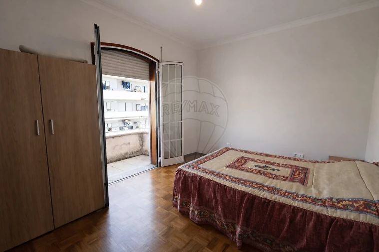 Moradia T3 para Venda em Fânzeres e São Pedro da Cova Foto 3