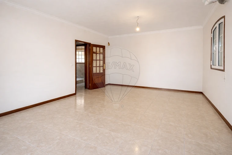 Moradia T3 para Venda em Fânzeres e São Pedro da Cova Foto 10