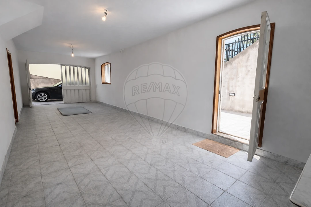 Moradia T3 para Venda em Fânzeres e São Pedro da Cova Foto 16