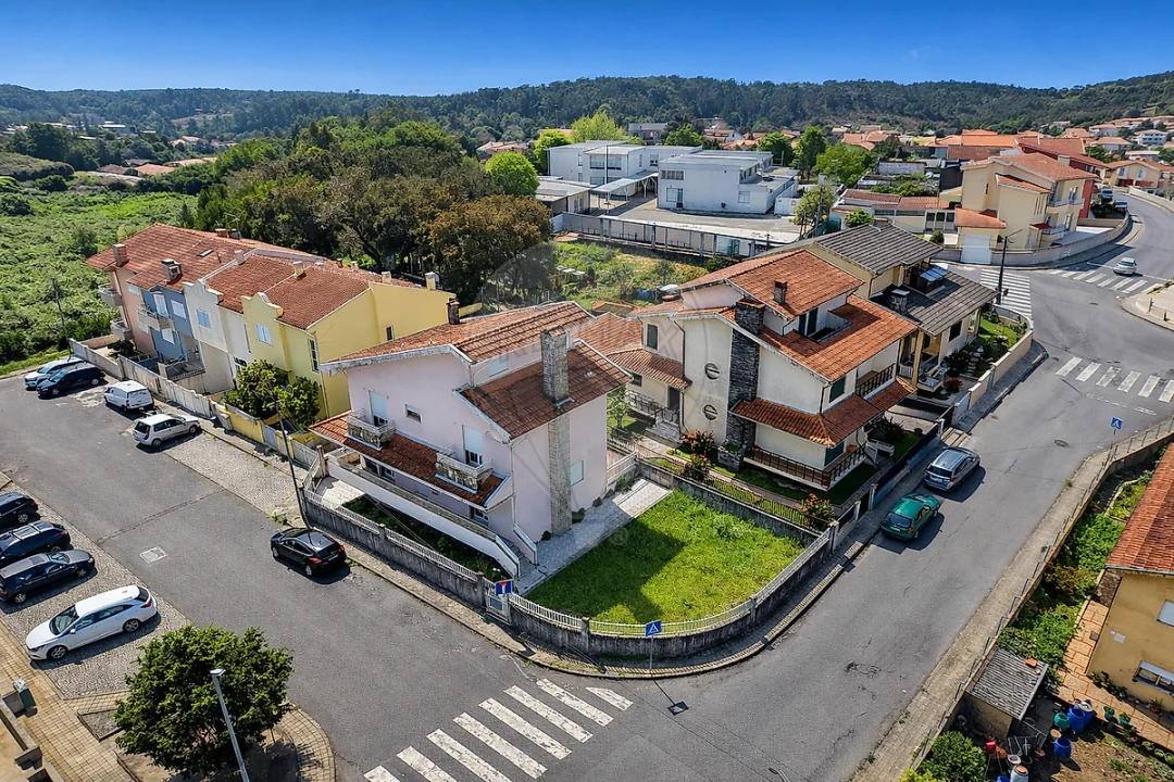 Moradia T3 para Venda em Fânzeres e São Pedro da Cova Foto 35