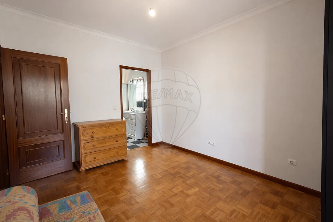 Moradia T3 para Venda em Fânzeres e São Pedro da Cova Foto 1