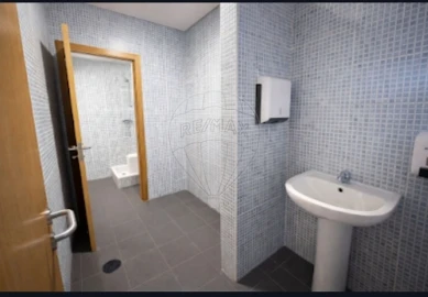 Armazém para Venda em Ermesinde