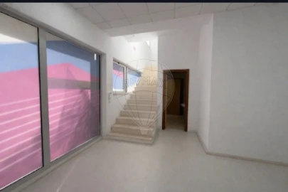 Armazém para Venda em Ermesinde