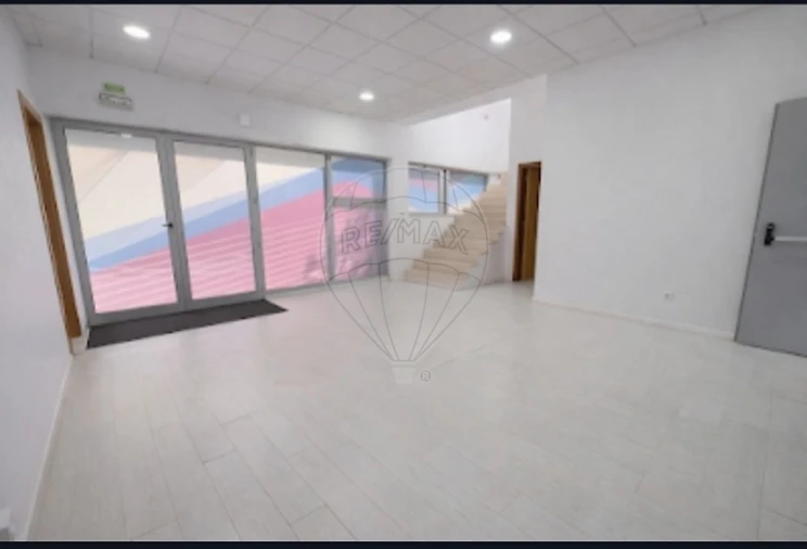 Armazém para Venda em Ermesinde Foto 14