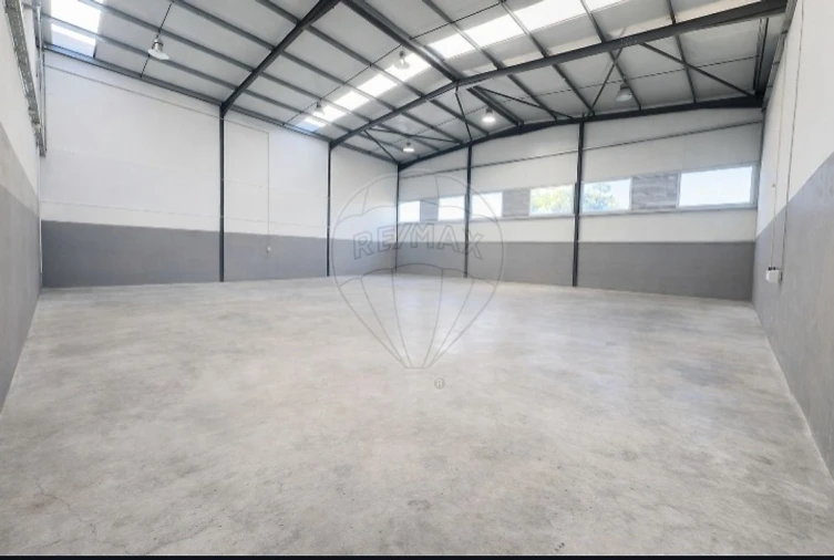 Armazém para Venda em Ermesinde Foto 15