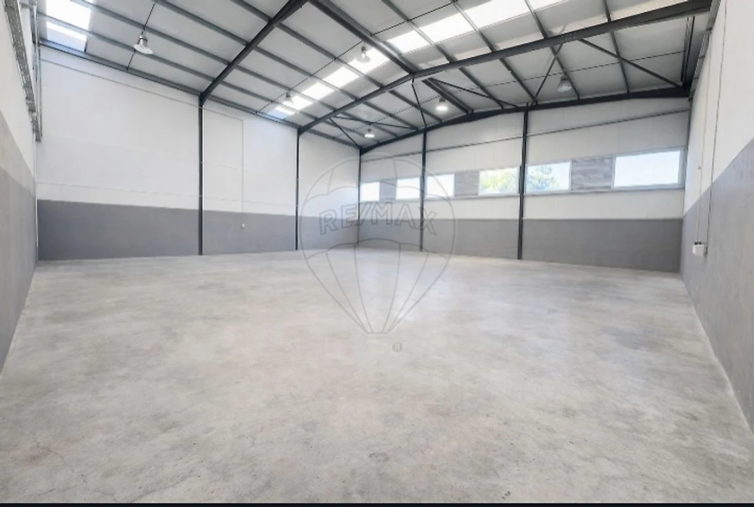 Armazém para Venda em Ermesinde Foto 15