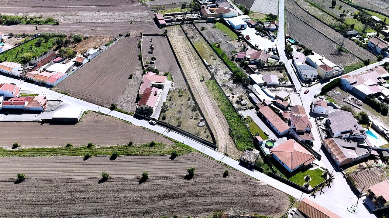 Moradia T1 para Venda em Lavos Foto 7