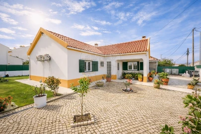 Moradia T3 para Venda em Azeitão (São Lourenço e São Simão)