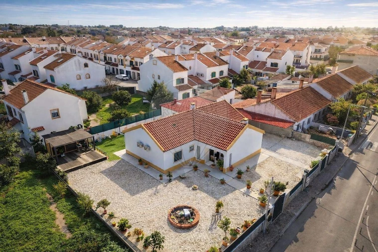 Moradia T3 para Venda em Azeitão (São Lourenço e São Simão) Foto 10