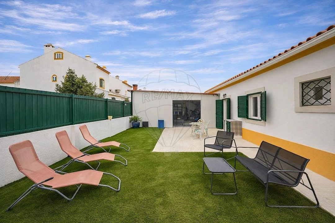 Moradia T3 para Venda em Azeitão (São Lourenço e São Simão) Foto 4