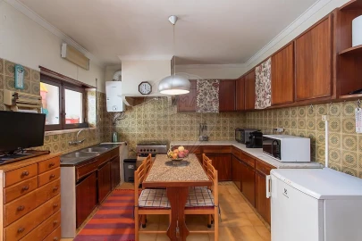 Moradia T5 para Venda em Carcavelos e Parede