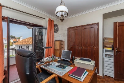 Moradia T5 para Venda em Carcavelos e Parede