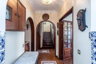 Moradia T5 para Venda em Carcavelos e Parede