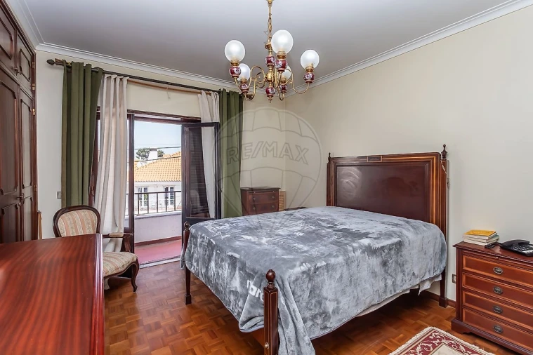 Moradia T5 para Venda em Carcavelos e Parede Foto 12