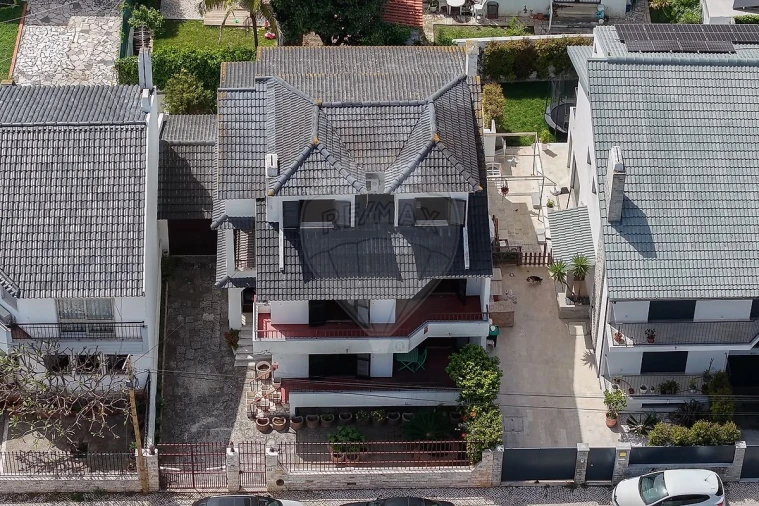 Moradia T5 para Venda em Carcavelos e Parede Foto 22