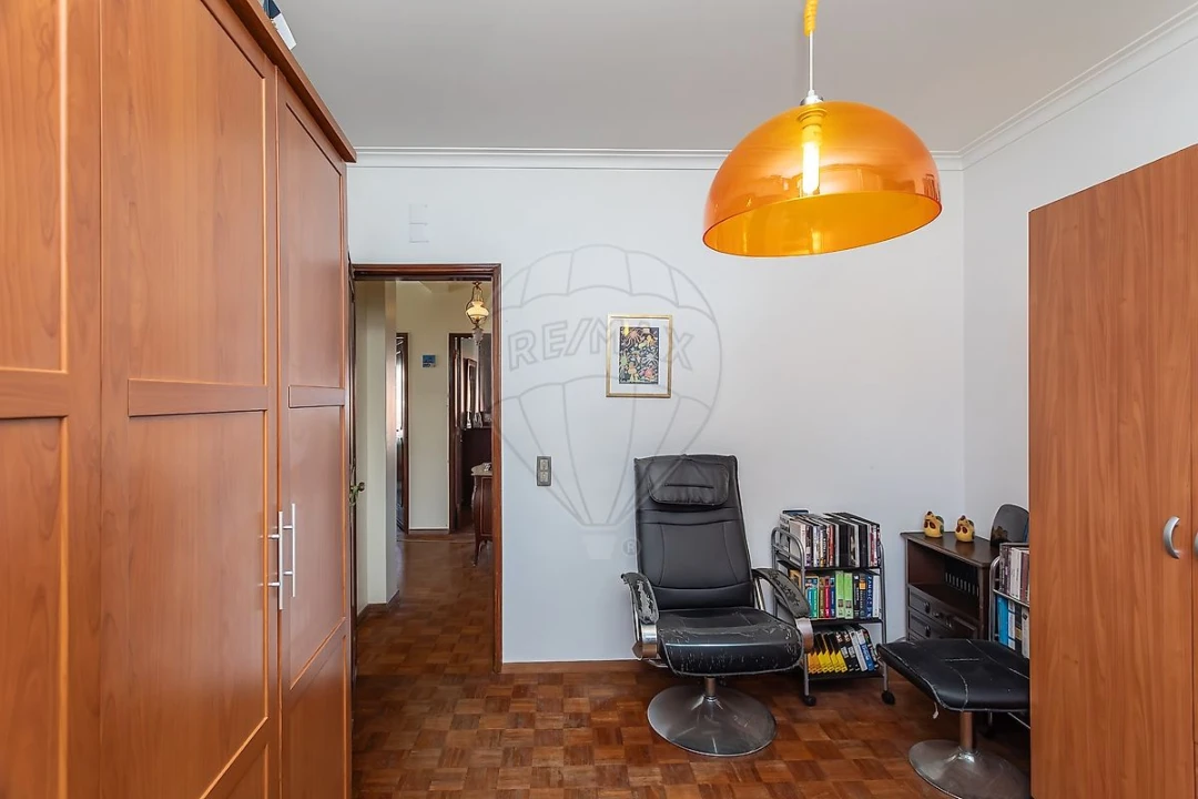 Moradia T5 para Venda em Carcavelos e Parede Foto 10