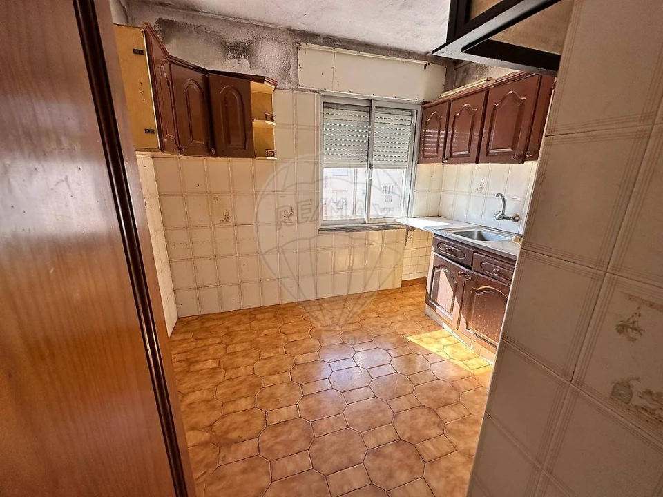 Apartamento T3 para Venda em Vialonga Foto 38
