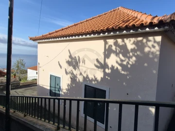 Moradia T3 para Venda em Imaculado Coração de Maria