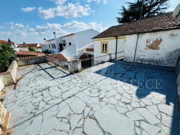 Moradia T4 para Venda em Crato e Mártires, Flor da Rosa e Vale do Peso