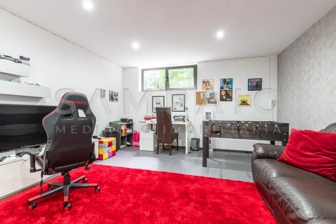 Moradia T3 para Venda em Fânzeres e São Pedro da Cova Foto 12