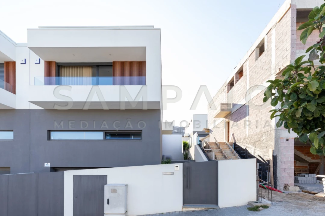 Moradia T3 para Venda em Fânzeres e São Pedro da Cova Foto 41