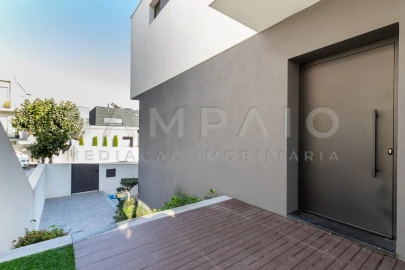 Moradia T3 para Venda em Fânzeres e São Pedro da Cova