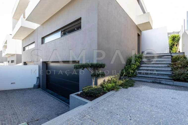 Moradia T3 para Venda em Fânzeres e São Pedro da Cova Foto 40