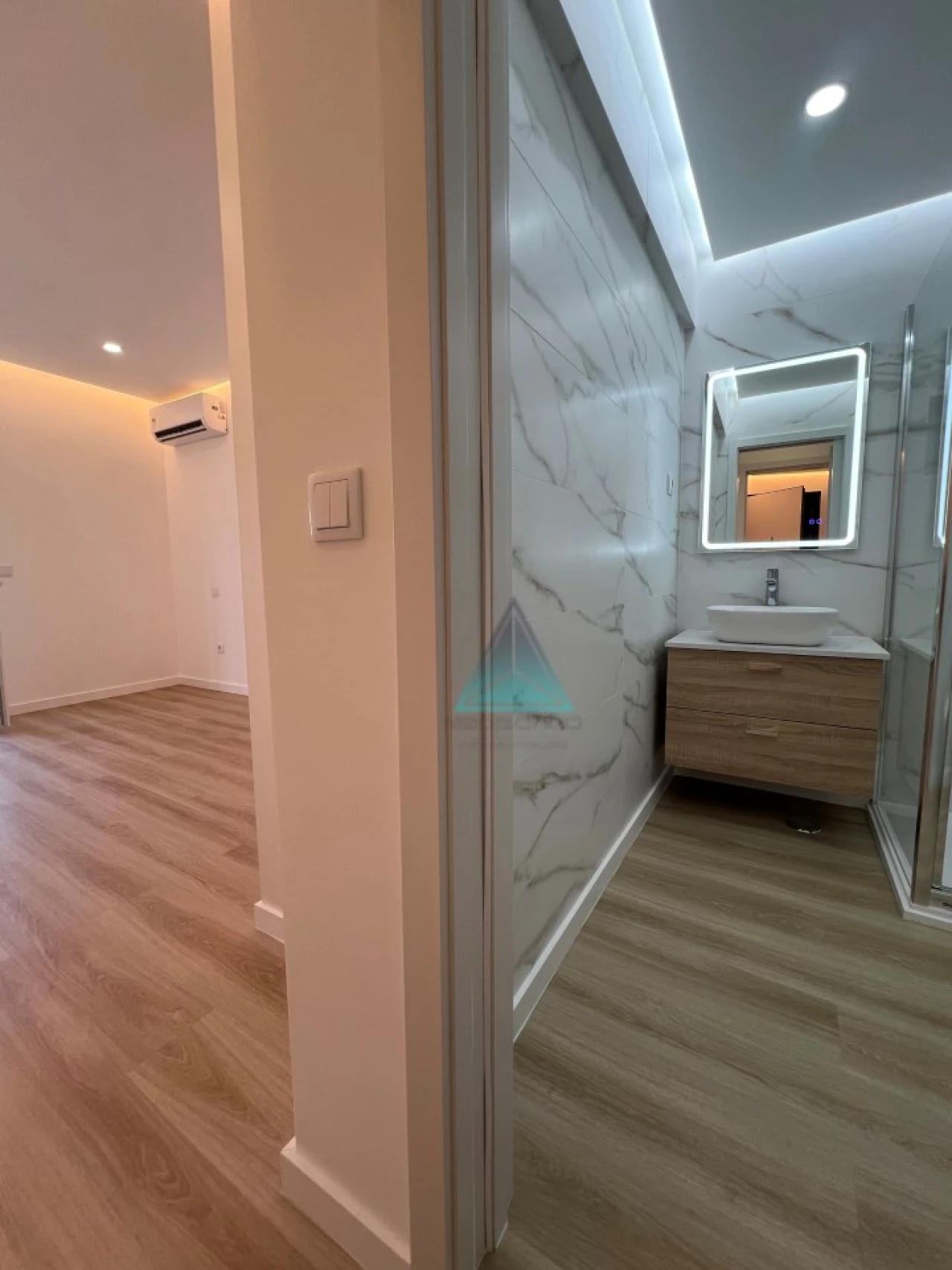 Apartamento T3 para Venda em Laranjeiro e Feijó Foto 13