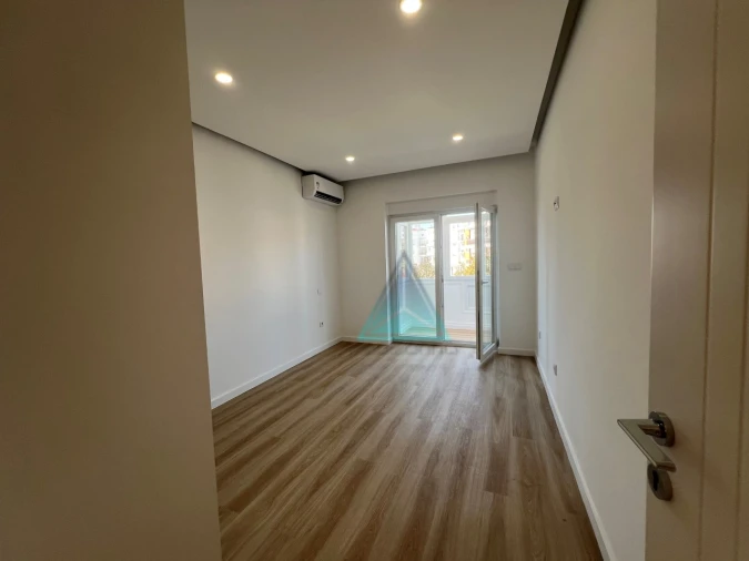 Apartamento T3 para Venda em Laranjeiro e Feijó Foto 19